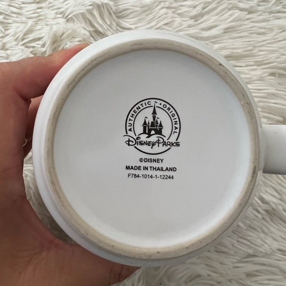 Disney Parks Minnie 3D mug - Picture 4 of 4